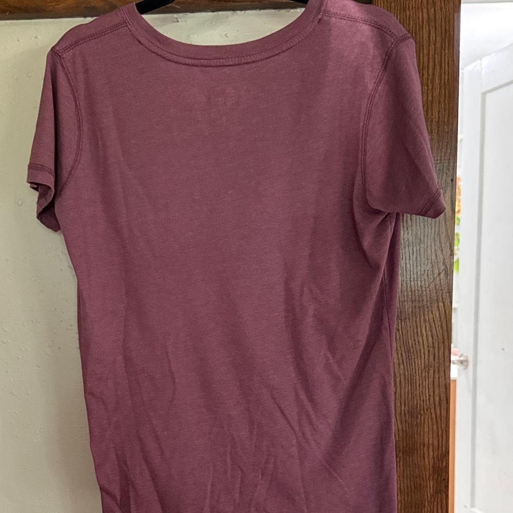 Women's Casual V-Neck Tee - Mauve - Picture 3 of 3